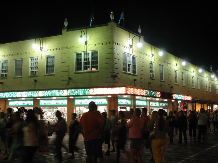 Shriver's Salt Water Taffy, 9th Street and Boardwalk, Ocean City, New Jersey, August 5, 2006