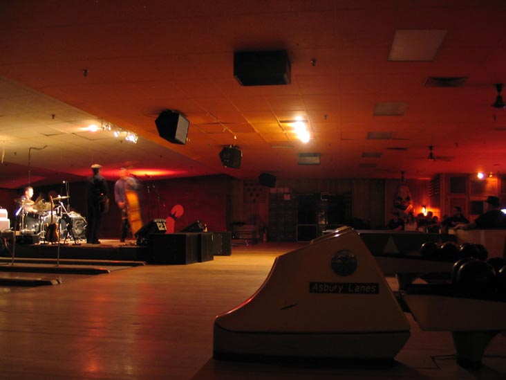 Blue Suede Bombers, Asbury Lanes, 209 4th Avenue, Asbury Park, New Jersey, September 3, 2006