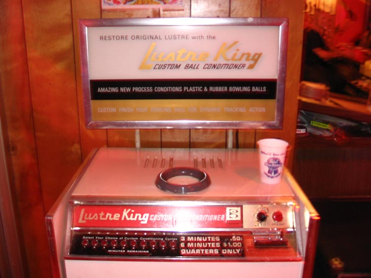 Lustre King Machine, Asbury Lanes, 209 4th Avenue, Asbury Park, New Jersey, September 4, 2006