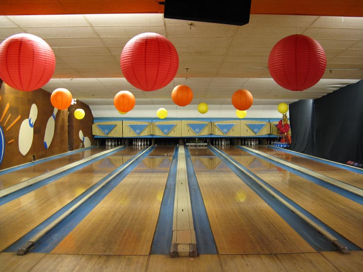 Asbury Lanes, 209 4th Avenue, Asbury Park, New Jersey, September 5, 2009