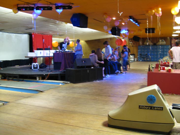 Asbury Lanes, 209 4th Avenue, Asbury Park, New Jersey, September 5, 2009