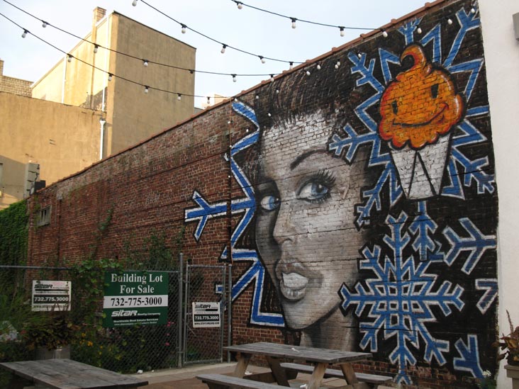 Ralph's Famous Italian Ices, 711 Cookman Avenue, Asbury Park, New Jersey, September 5, 2011