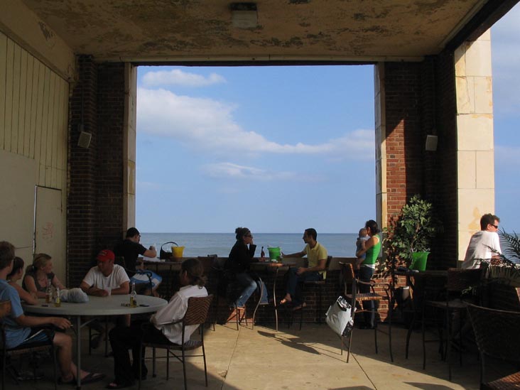 Tiki Beach Bar & Grill, Convention Hall, 1300 Ocean Avenue, Asbury Park, New Jersey, September 3, 2006