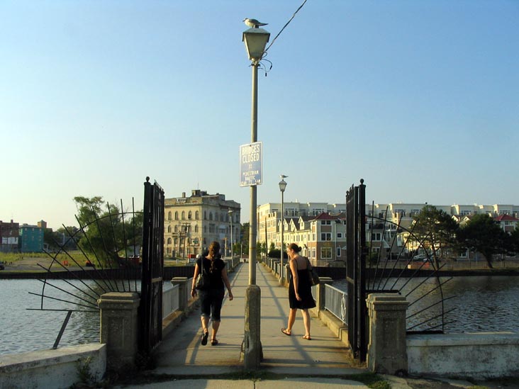 Heck Street Footbridge, Wesley Lake, Asbury Park, New Jersey, September 3, 2007