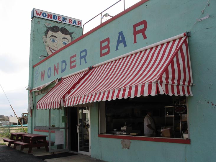 Wonderbar, 1213 Ocean Avenue, Asbury Park, New Jersey, September 3, 2006