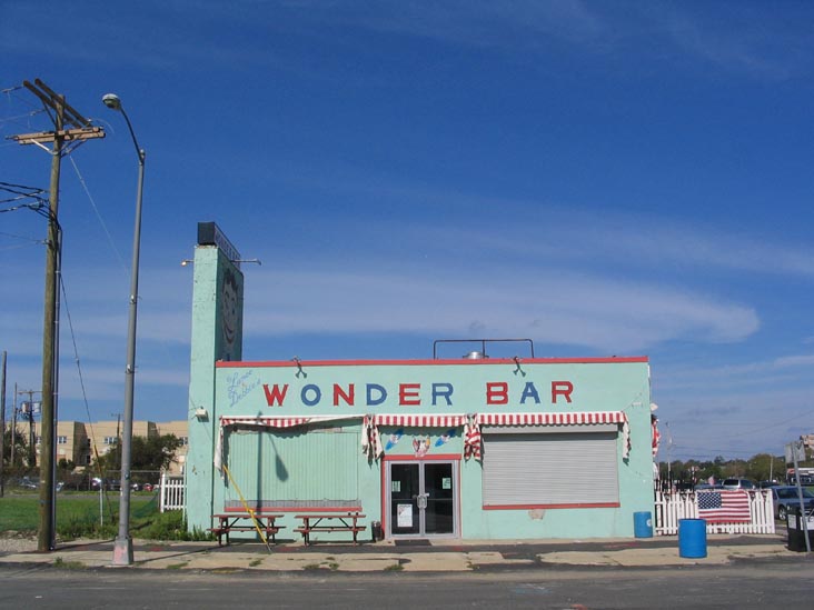 Wonderbar, 1213 Ocean Avenue, Asbury Park, New Jersey, September 4, 2006