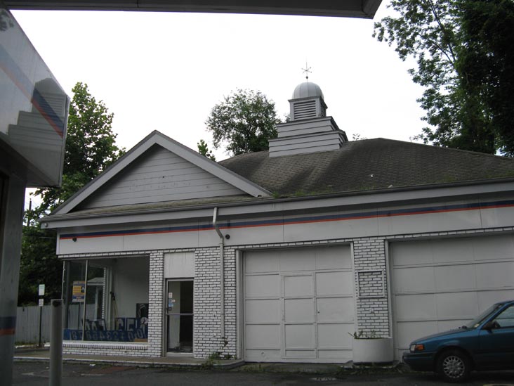 Daibes Oil #11, 485 Route 46, Little Falls, New Jersey