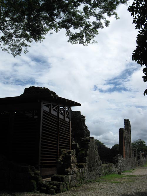 Iglesia y Convento de la Compa&ntilde;&iacute;a de Jes&uacute;s, Old Panama/Panam&aacute; Viejo, Panama City, Panama, July 3, 2010