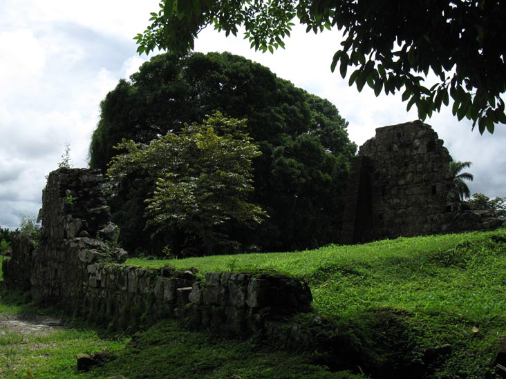 Iglesia y Convento de la Compa&ntilde;&iacute;a de Jes&uacute;s, Old Panama/Panam&aacute; Viejo, Panama City, Panama, July 3, 2010