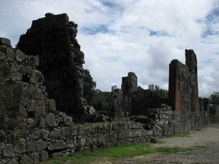 Iglesia y Convento de la Compa&ntilde;&iacute;a de Jes&uacute;s, Old Panama/Panam&aacute; Viejo, Panama City, Panama, July 3, 2010