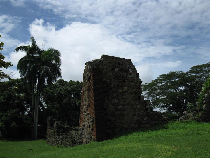Iglesia y Convento de la Compa&ntilde;&iacute;a de Jes&uacute;s, Old Panama/Panam&aacute; Viejo, Panama City, Panama, July 3, 2010