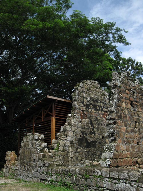 Iglesia y Convento de la Compa&ntilde;&iacute;a de Jes&uacute;s, Old Panama/Panam&aacute; Viejo, Panama City, Panama, July 3, 2010