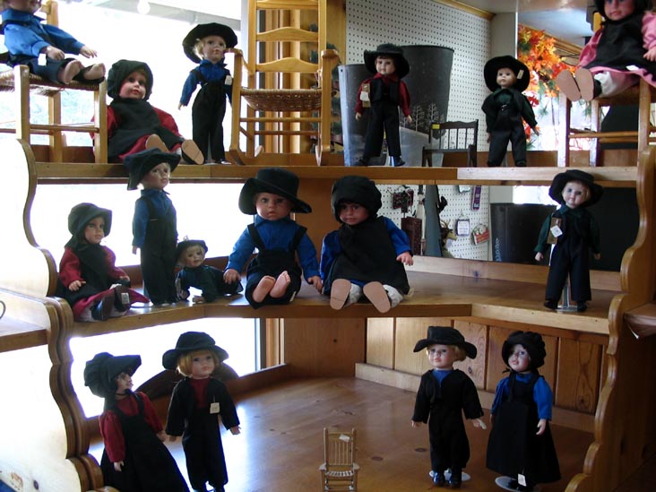 Dolls, Pennsylvania Dutch Gift Haus, 93 Roadside Drive, Shartlesville, Pennsylvania