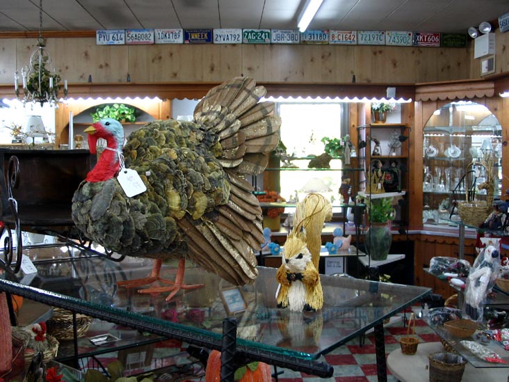 Pennsylvania Dutch Gift Haus, 93 Roadside Drive, Shartlesville, Pennsylvania