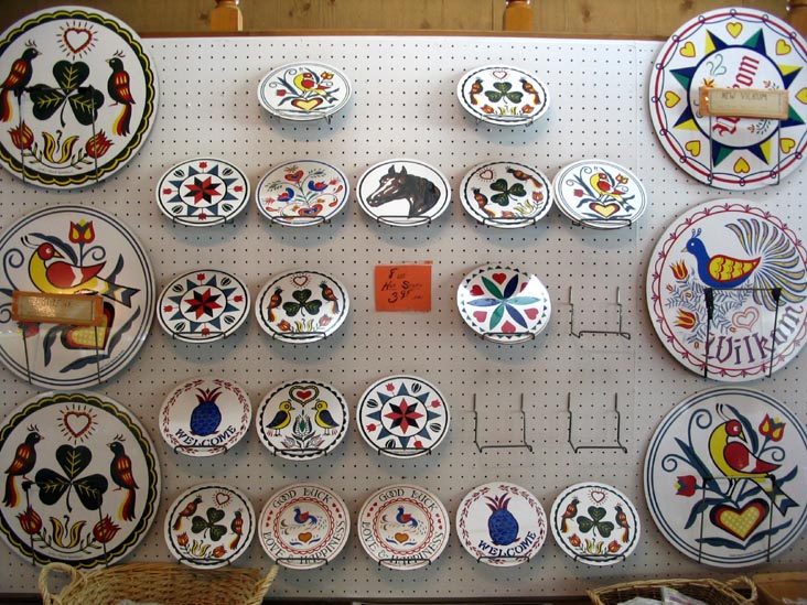 Pennsylvania Dutch Gift Haus, 93 Roadside Drive, Shartlesville, Pennsylvania