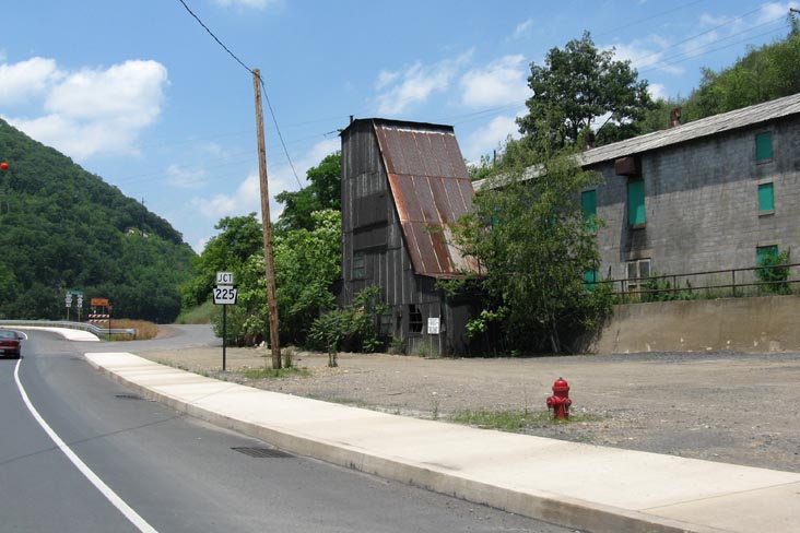 Junction Pennsylvania Route 225 and Pennsylvania Route 61, Coal Township, Pennsylvania
