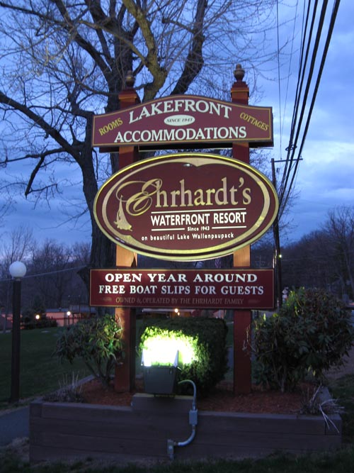 Ehrhardt's Waterfront Resort, 205 Route 507, Hawley, Pennsylvania