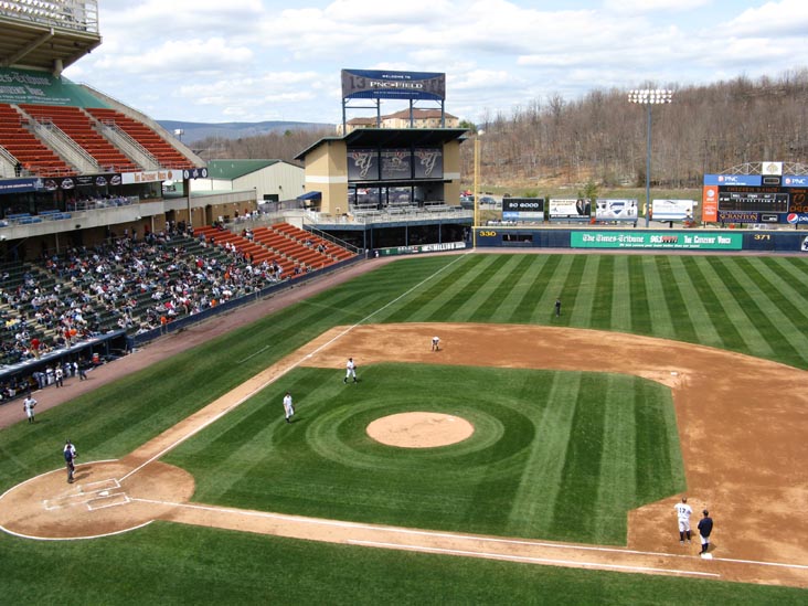 Scranton/Wilkes-Barre Yankees vs. Rochester Red Wings, PNC Field, 235 Montage Mountain Road, Moosic, Pennsylvania, April 19, 2009