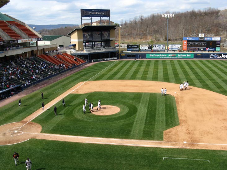 Yankees Win, Scranton/Wilkes-Barre Yankees vs. Rochester Red Wings, PNC Field, 235 Montage Mountain Road, Moosic, Pennsylvania, April 19, 2009