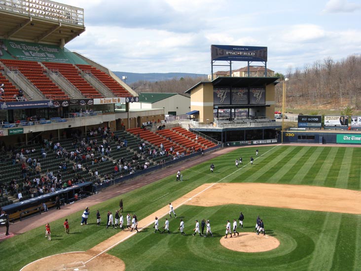 Yankees Win, Scranton/Wilkes-Barre Yankees vs. Rochester Red Wings, PNC Field, 235 Montage Mountain Road, Moosic, Pennsylvania, April 19, 2009