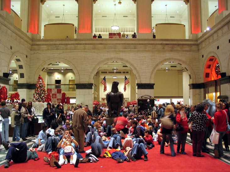 Eagle, Great Hall, Holiday Light Show, The Wanamaker Building, 100 Penn Square East, Center City, Philadelphia, Pennsylvania