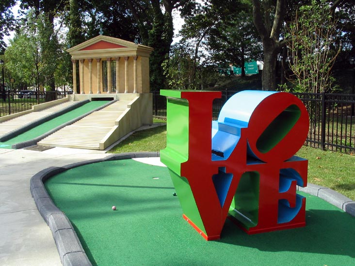 Philly Mini Golf, Franklin Square, Center City Philadelphia, Pennsylvania