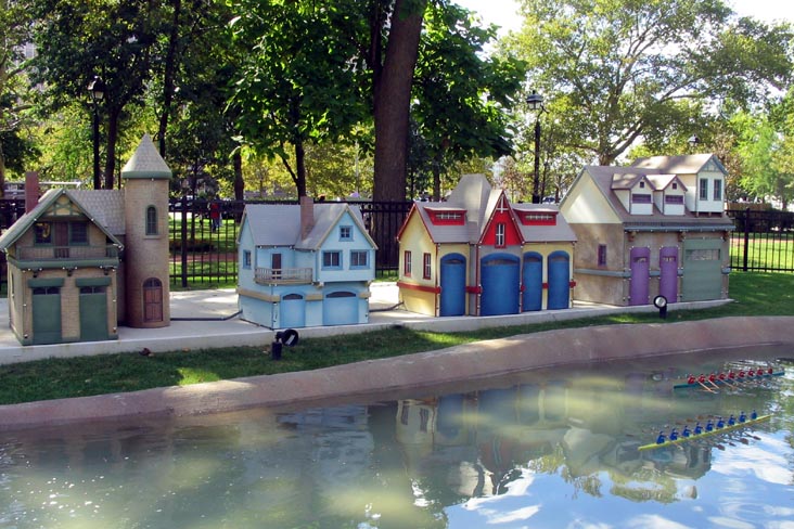 Boathouse Row, 14th Hole, Philly Mini Golf, Franklin Square, Center City Philadelphia, Pennsylvania