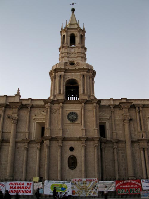 Basílica Catedral, Plaza de Armas, Arequipa, Peru