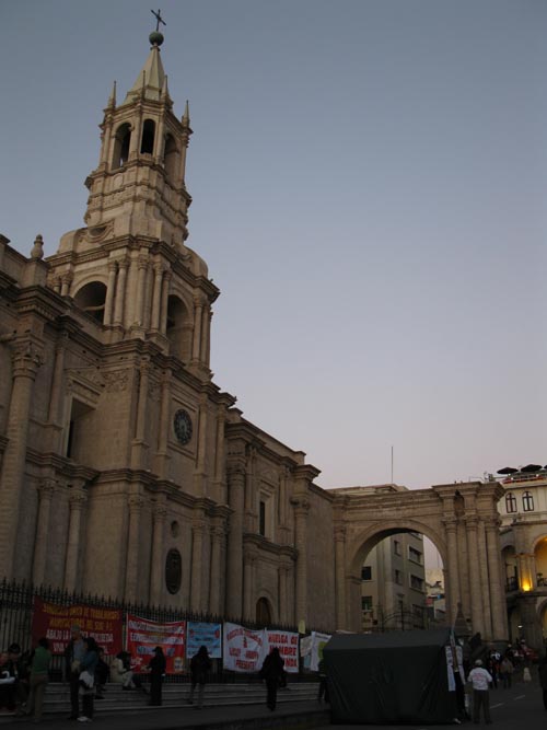Basílica Catedral de Arequipa/Basilica Cathedral of Arequipa, Plaza de Armas, Arequipa, Peru