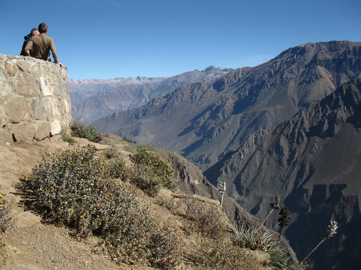 Mirador Cruz del Condor, Colca Canyon/Cañon de Colca, Colca Valley/Valle del Colca, Arequipa Region, Peru, July 7, 2010