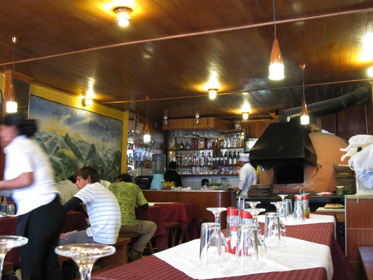 Apu Salkantay Restaurant Pizzeria, Avenida Imperio de Los Incas, 139, Aguas Calientes/Machupicchu Pueblo, Cusco Region, Peru