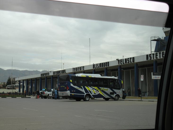 Aeropuerto Internacional Alejandro Velasco Astete, Cusco, Peru