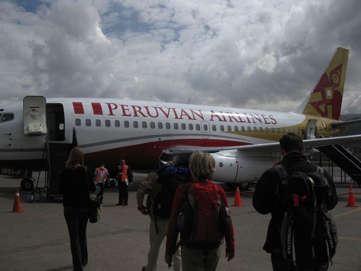 Peruvian Airlines Flight 217, Aeropuerto Internacional Alejandro Velasco Astete, Cusco, Peru