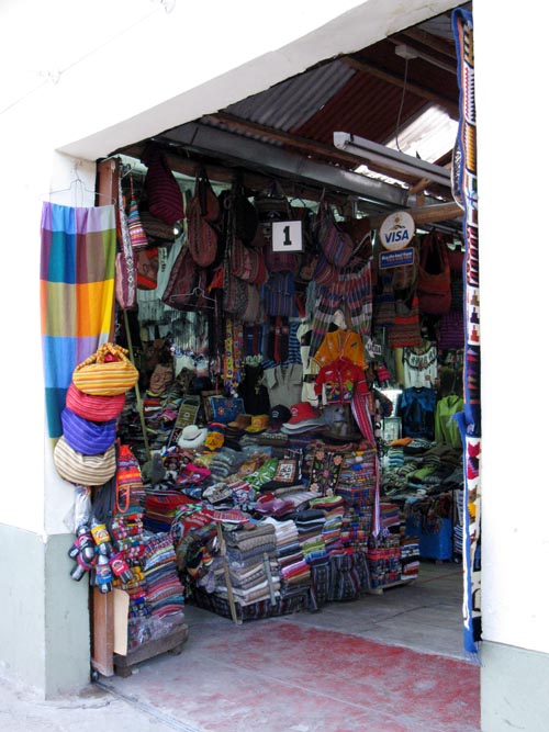 Feria Artesanal de Productores Qoricancha, Avenida El Sol, 608, Cusco, Peru