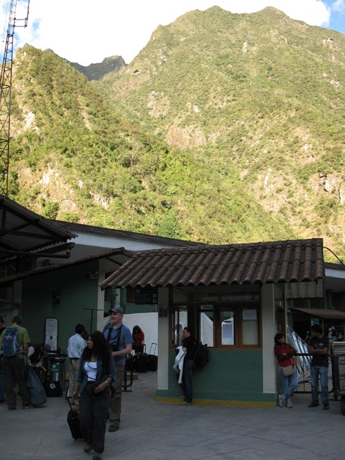 Estación Machu Picchu/Machu Picchu Train Station, Aguas Calientes/Machupicchu Pueblo, Cusco Region, Peru