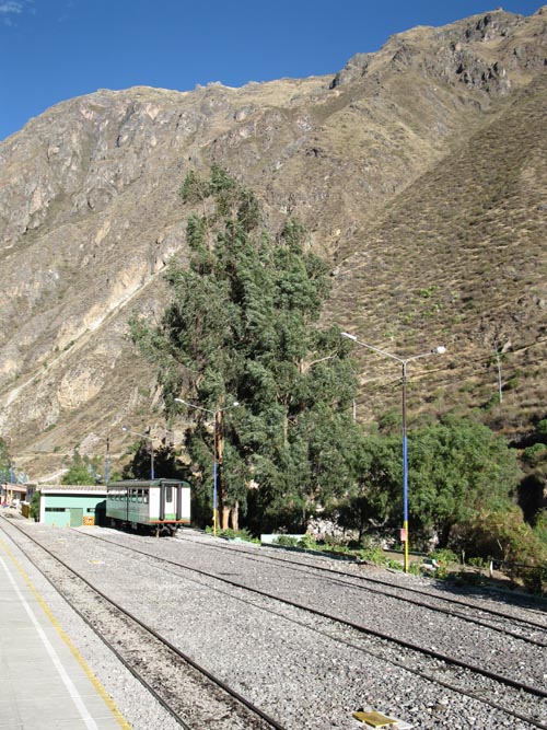 Estación Ollantaytambo/Ollantaytambo Train Station, Ollantaytambo, Sacred Valley, Cusco Region, Peru