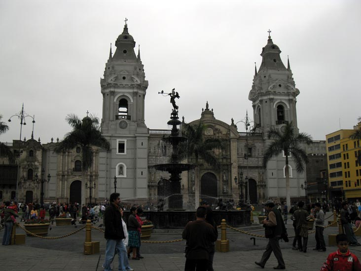 Basílica Catedral de Lima/Basilica Cathedral, Plaza de Armas/Plaza Mayor, Central Lima, Lima, Peru, July 4, 2010