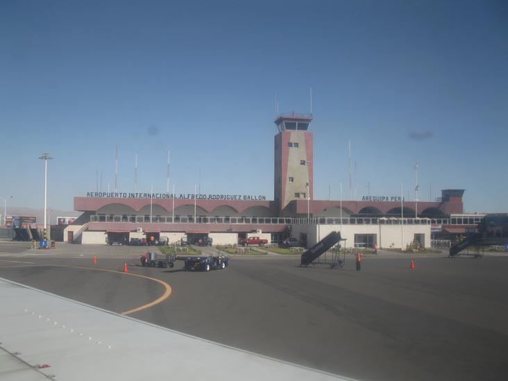 Aeropuerto Internacional Rodríguez Ballón, Peruvian Airlines Flight 270 From Lima To Arequipa, Peru