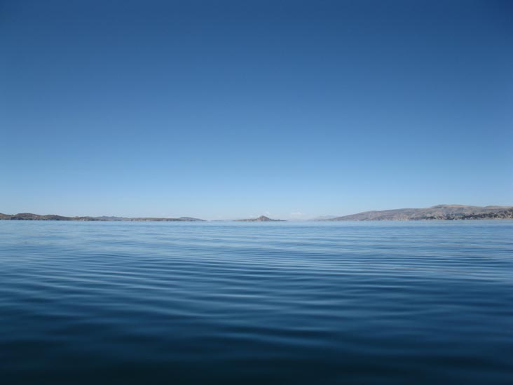 Puno Bay, Lake Titicaca/Lago Titicaca, Peru