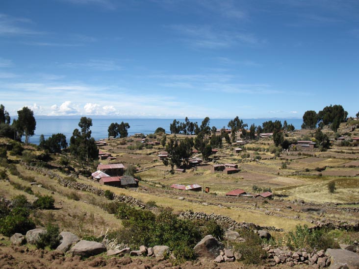 Taquile Island/Isla Taquile, Lake Titicaca/Lago Titicaca, Peru