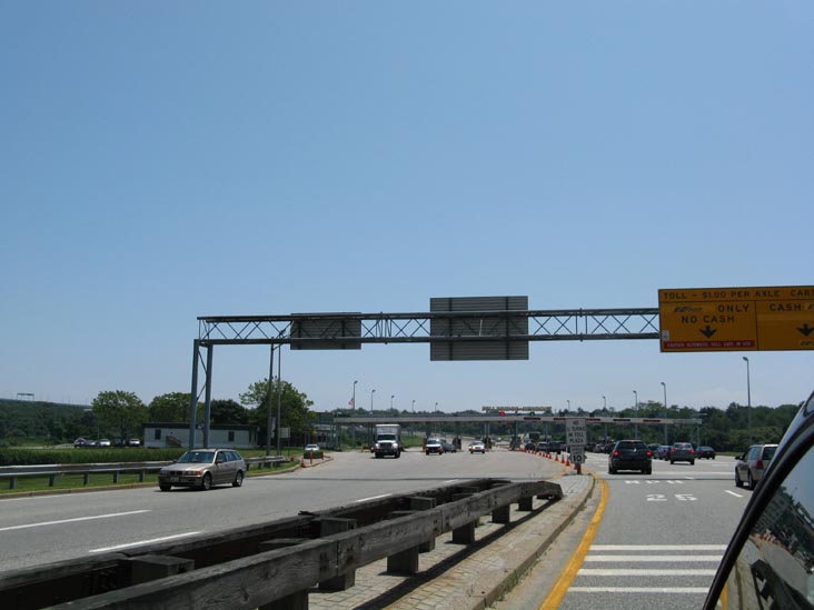 Toll Plaza, Claiborne Pell Newport Bridge, Jamestown, Rhode Island
