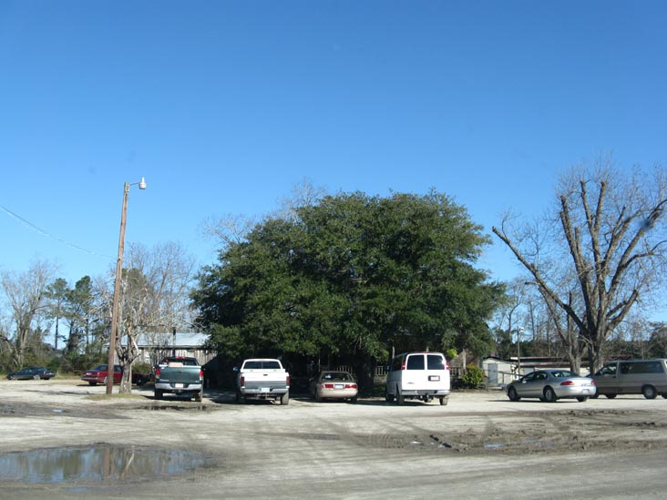 Sweatman's Bar-B-Que, 1427 Eutaw Road (Highway 453), Holly Hill, South Carolina