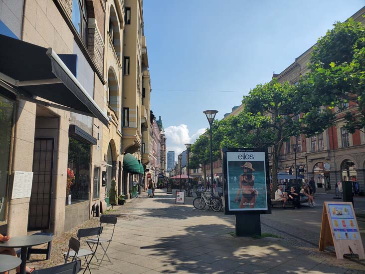 S&ouml;dra F&ouml;rstadsgatan Near Drottninggatan, Malm&ouml;, Sweden, July 25, 2025