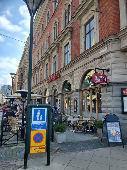 S&ouml;dra F&ouml;rstadsgatan at Regementsgatan, Malm&ouml;, Sweden, July 25, 2025