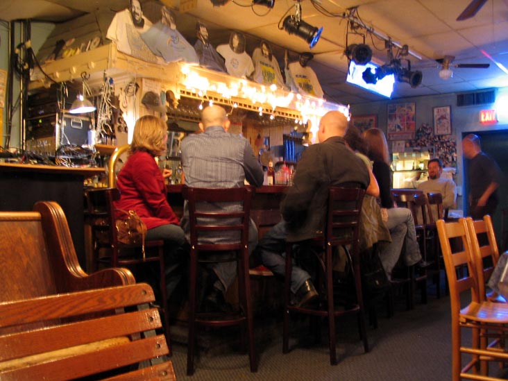 Bar, The Bluebird Cafe, 4104 Hillsboro Road, Nashville, Tennessee