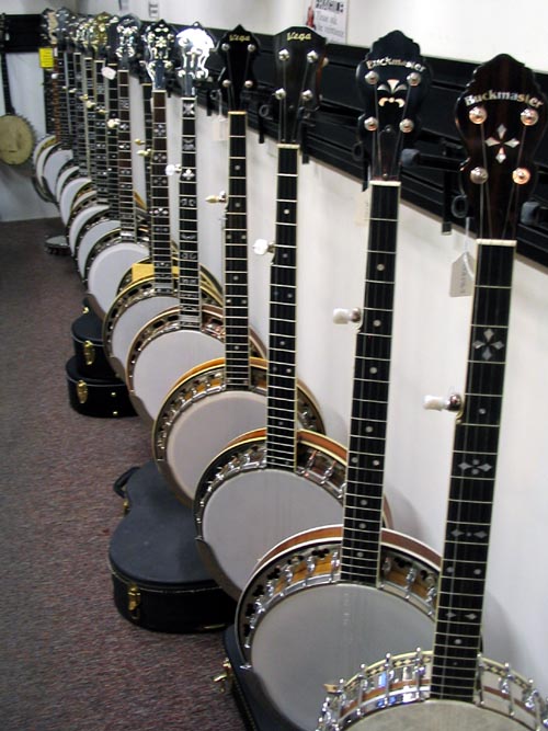 Gruhn Guitars, 400 Broadway, Nashville, Tennessee
