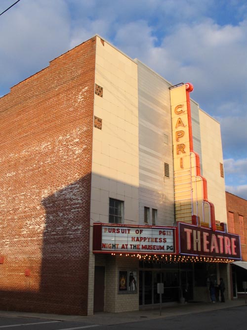 Capri Theatre, 102 East Depot Street, Shelbyville, Tennessee