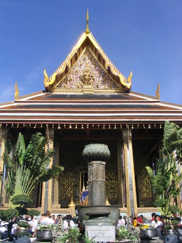 Temple of the Emerald Buddha, Wat Phra Kaeo, Bangkok, Thailand