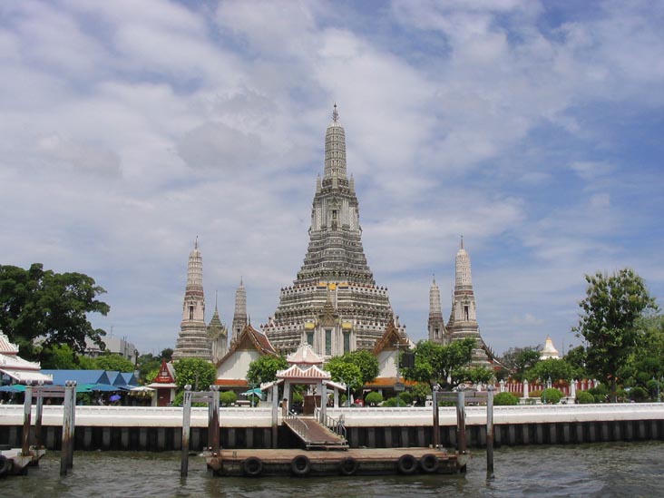 Wat Arun, Chao Phraya River, Bangkok, Thailand