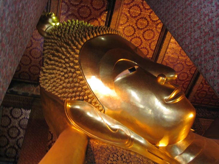 Reclining Buddha, Wat Pho, Bangkok, Thailand